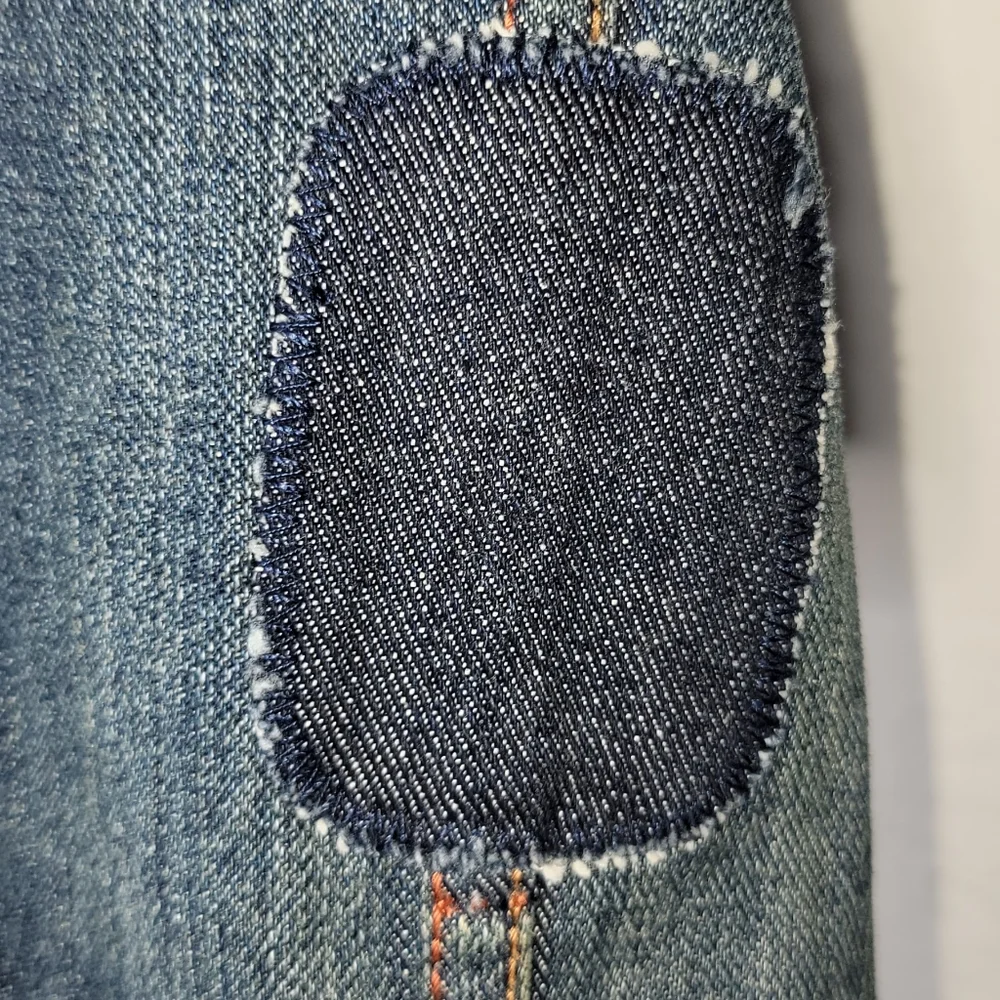 Women's vintage Old Navy brand jean jacket - Picture 5 of 15